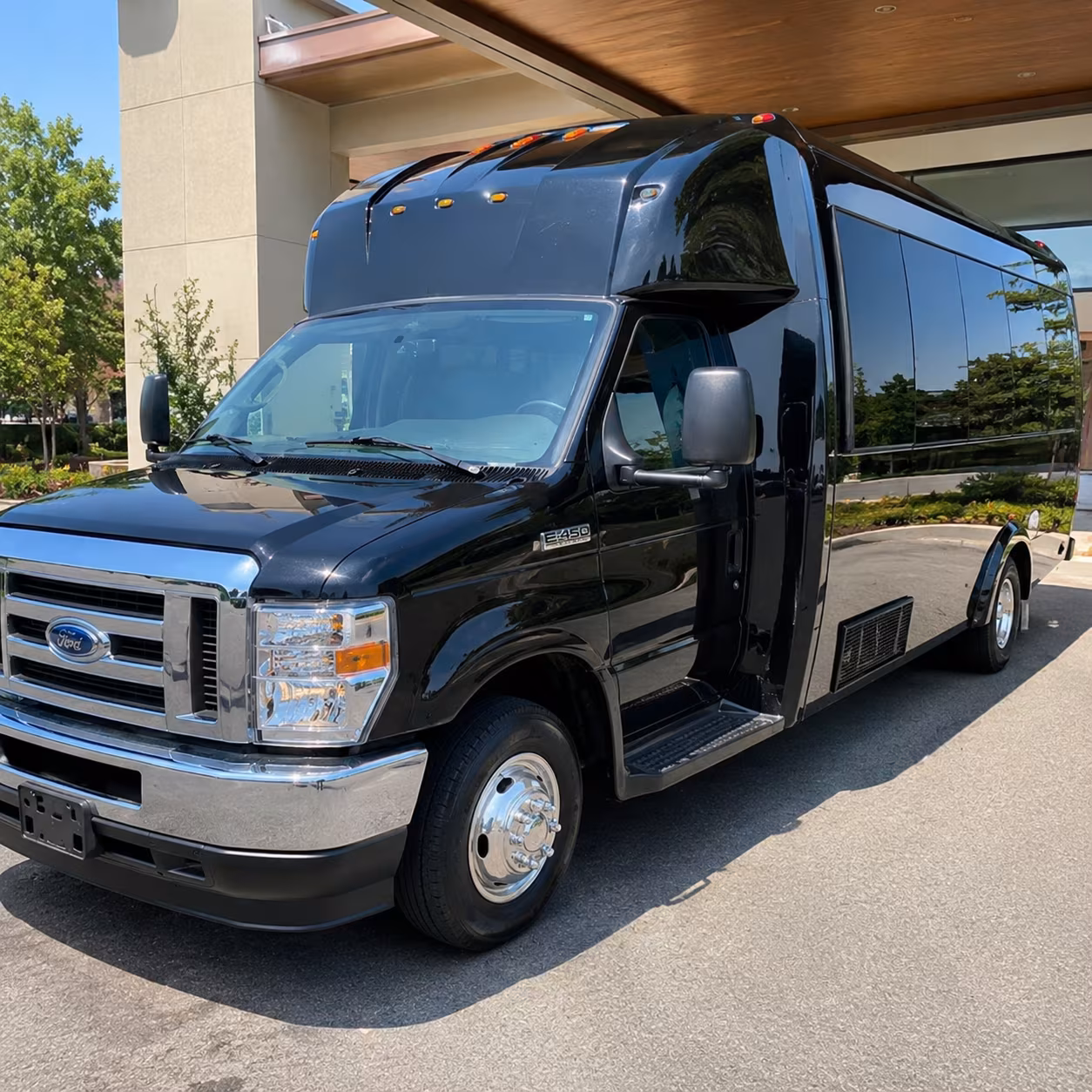 Las Cruces Birthday, Sweet 16, & Quinceañera Transportation onboard seating